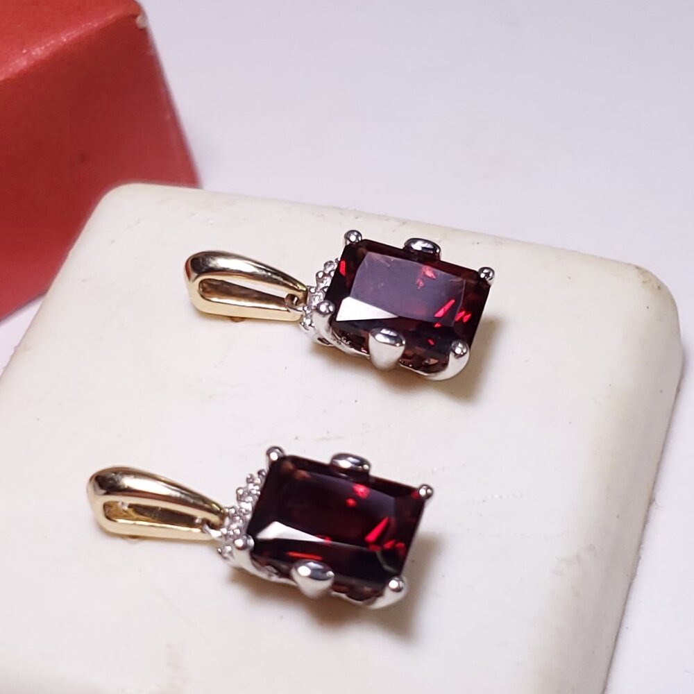Estate 3.5ctw Natural Radiant Cut Garnet &Diam Dangle 14Kt 2Tone Earrings #23311